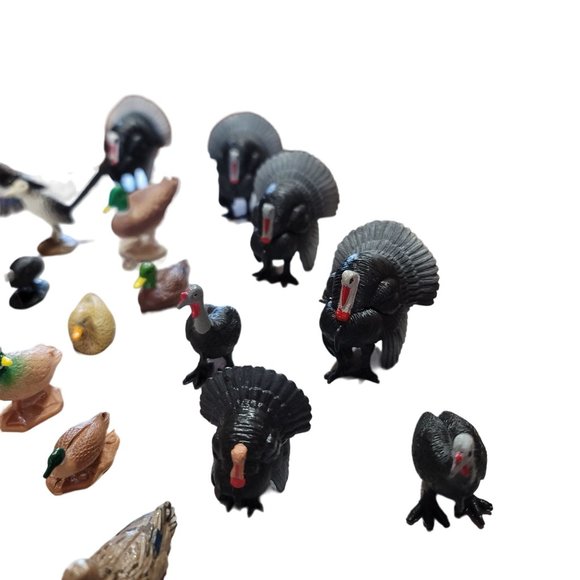 Lot of birds ducks figurines perfect for cake toppers, train sets, and diorama - Picture 13 of 14